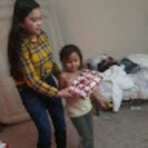 Meet your Posher, Naomi faviola